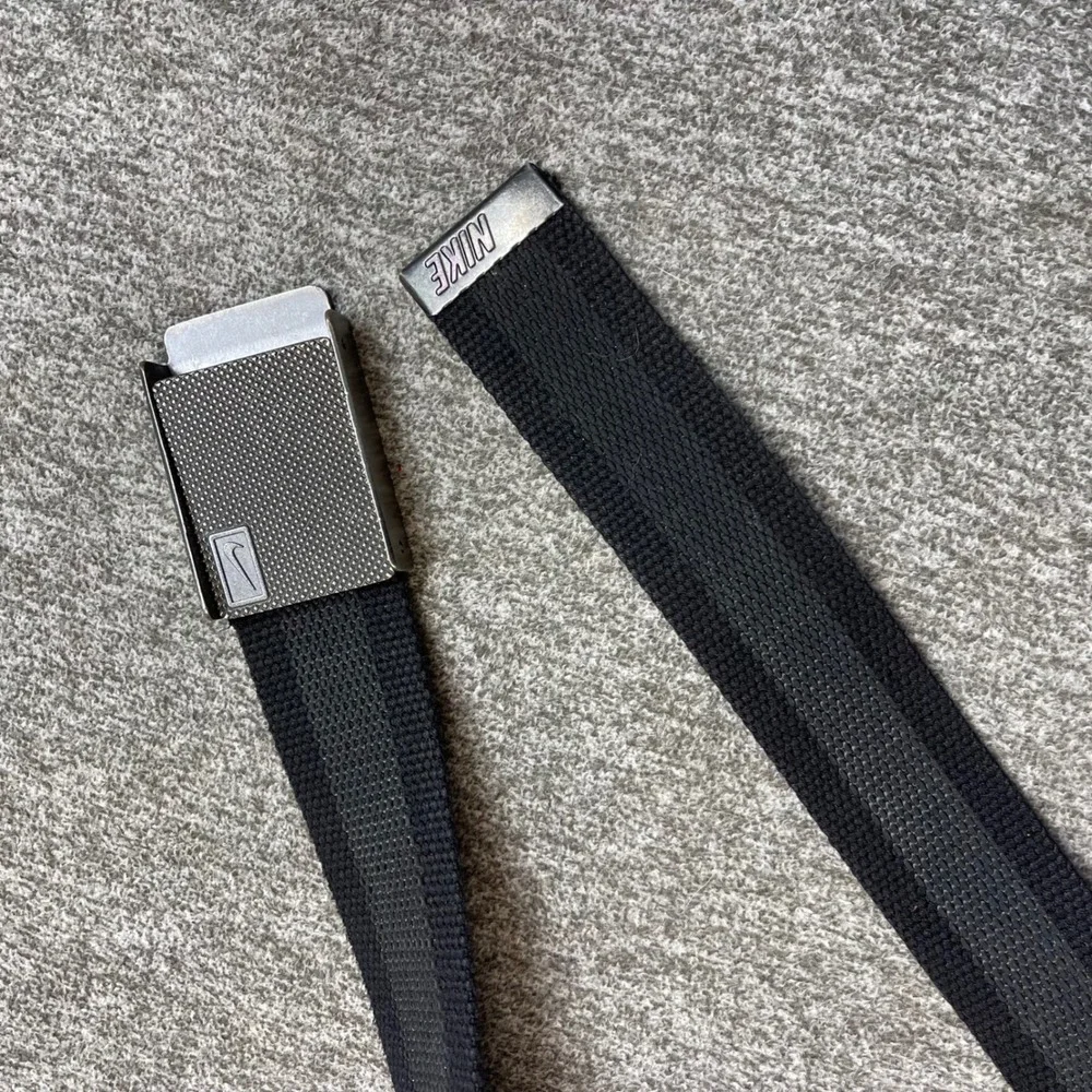 Nike Mens Webbed Golf Belt Black Gunmetal Buckle Bottle Opener 47 in.